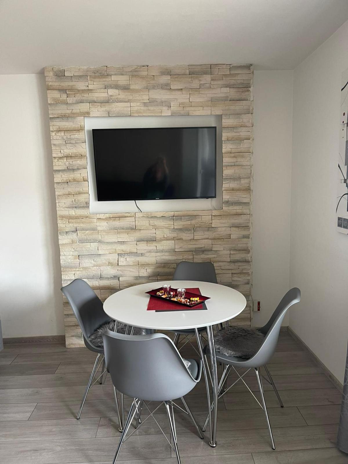 Modern Apartment Аугсбург Экстерьер фото